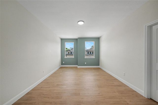 817 Stamps Avenue, Fort Worth, TX 76114