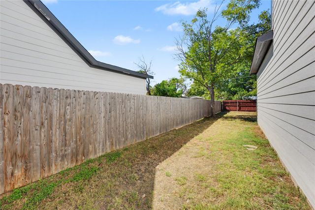 817 Stamps Avenue, Fort Worth, TX 76114