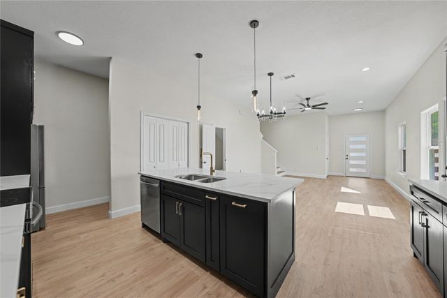 817 Stamps Avenue, Fort Worth, TX 76114