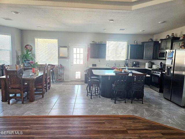 129 Esther Trail, Santa Teresa, NM 88008