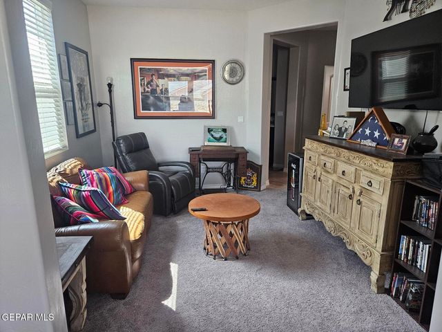 129 Esther Trail, Santa Teresa, NM 88008