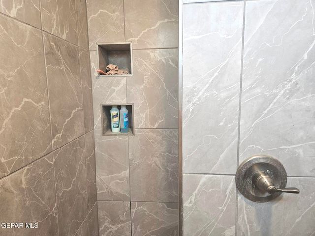 129 Esther Trail, Santa Teresa, NM 88008