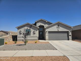 129 Esther Trail, Santa Teresa, NM 88008