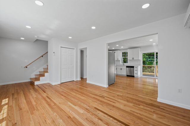 93 Brown St A, Leicester, MA 01611