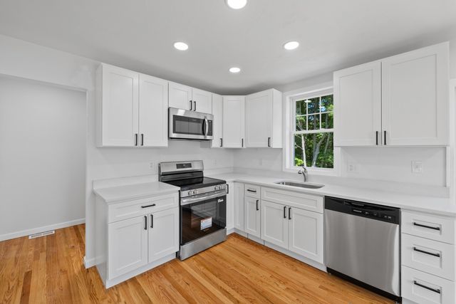 93 Brown St A, Leicester, MA 01611