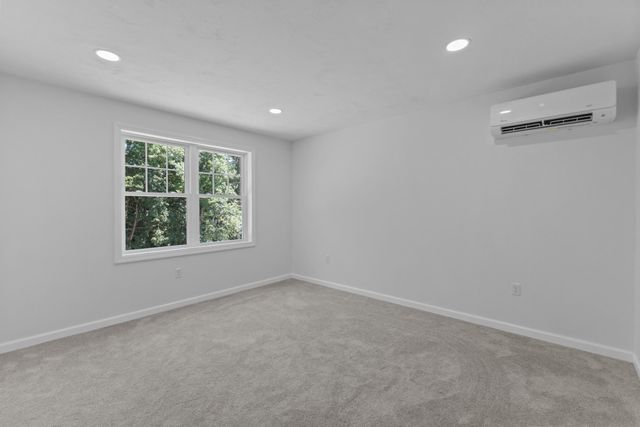 93 Brown St A, Leicester, MA 01611