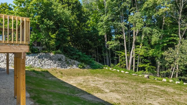 93 Brown St A, Leicester, MA 01611