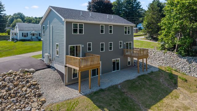 93 Brown St A, Leicester, MA 01611