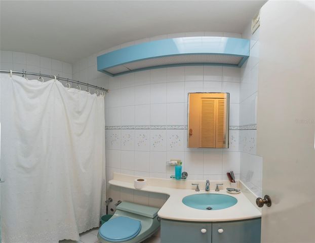 I-16 BUCARE BUCARE CAPARRA HILLS, Guaynabo, PR 00969