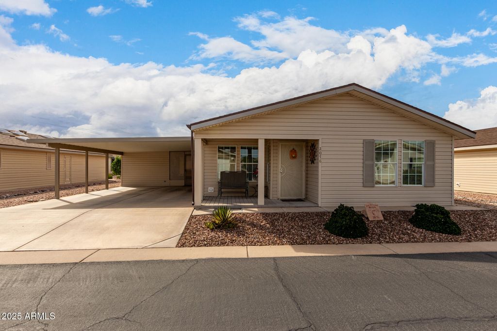 Image 14 of property listing at 3301 S Goldfield Road 2076, Apache Junction, AZ 85119