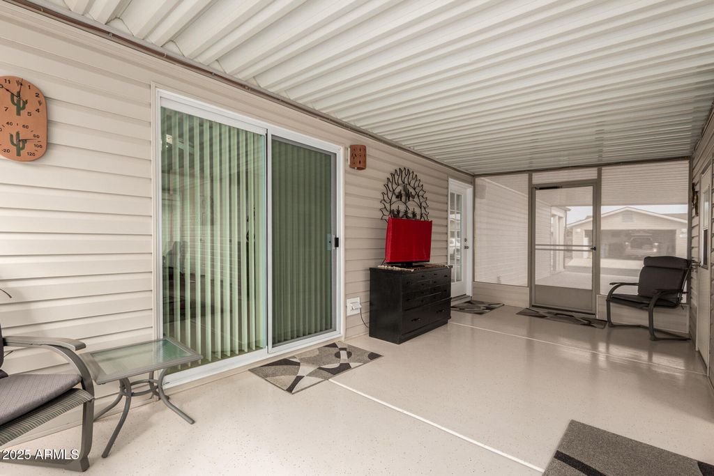 Image 27 of property listing at 3301 S Goldfield Road 2076, Apache Junction, AZ 85119