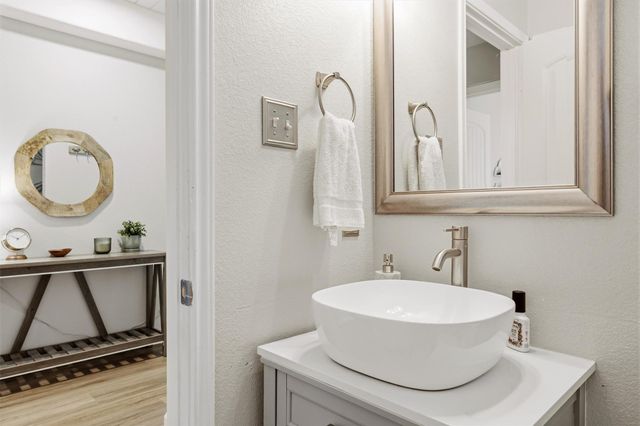 2712 Hearthsong LOOP, Round Rock, TX 78665