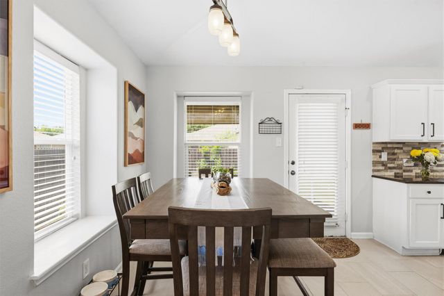 2712 Hearthsong LOOP, Round Rock, TX 78665