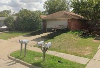 1004 Vera Court, Irving, TX 75060