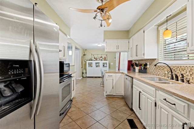 1400 W Quinton Street, Broken Arrow, OK 74011