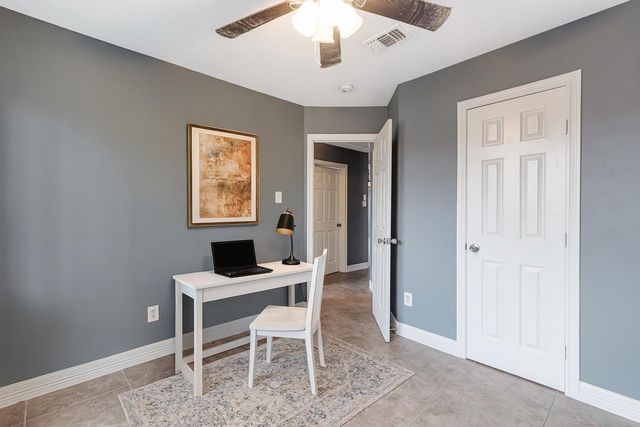 718 Saint Edwards Green Drive, Houston, TX 77015