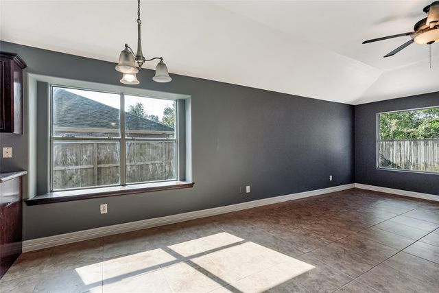 718 Saint Edwards Green Drive, Houston, TX 77015