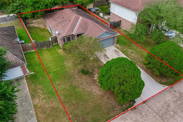 718 Saint Edwards Green Drive, Houston, TX 77015