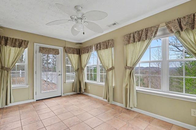 368 Sierra Springs Drive, Murphy, NC 28906