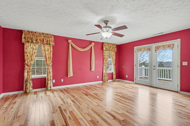 368 Sierra Springs Drive, Murphy, NC 28906