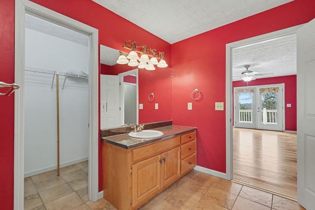 368 Sierra Springs Drive, Murphy, NC 28906