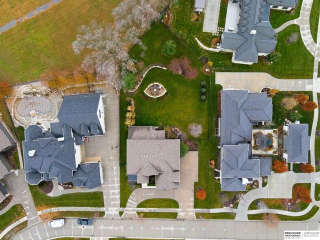 21815 Marinda Street, Elkhorn, NE 68022