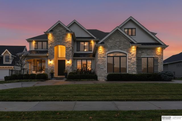 21815 Marinda Street, Elkhorn, NE 68022