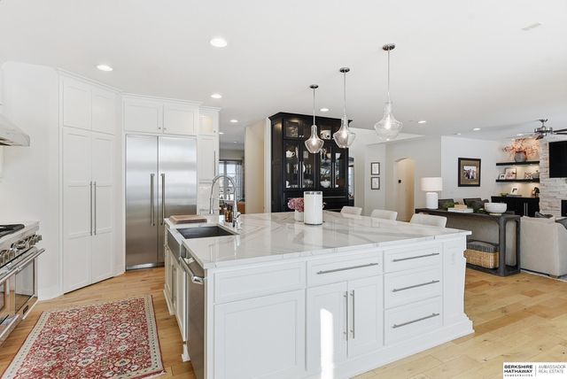 21815 Marinda Street, Elkhorn, NE 68022