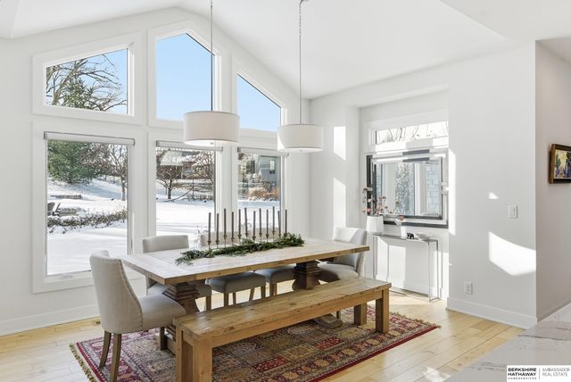 21815 Marinda Street, Elkhorn, NE 68022