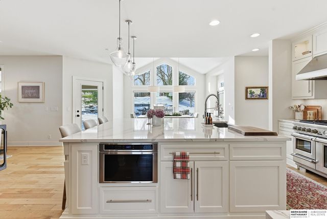 21815 Marinda Street, Elkhorn, NE 68022