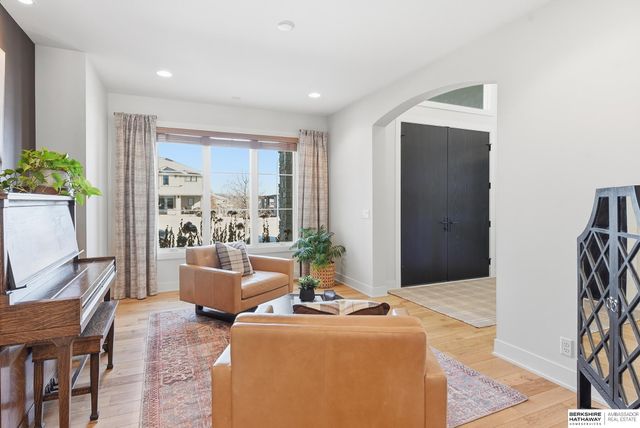 21815 Marinda Street, Elkhorn, NE 68022