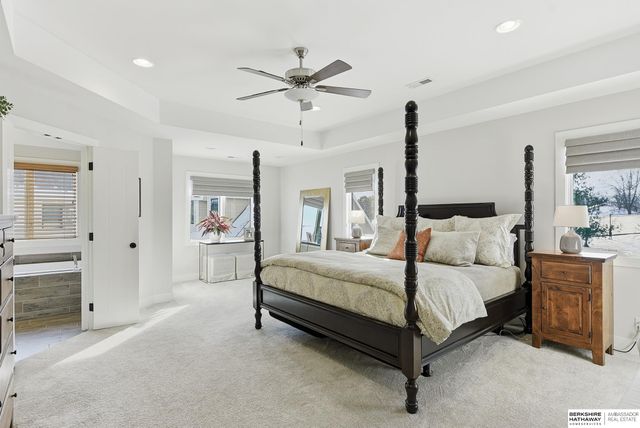 21815 Marinda Street, Elkhorn, NE 68022