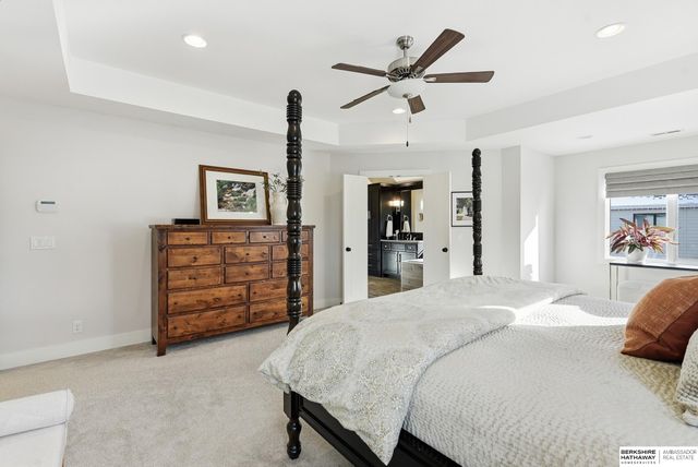 21815 Marinda Street, Elkhorn, NE 68022