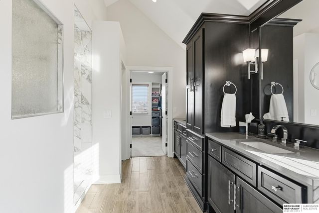 21815 Marinda Street, Elkhorn, NE 68022