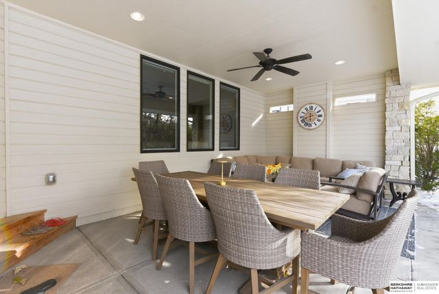 21815 Marinda Street, Elkhorn, NE 68022