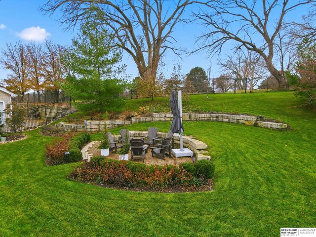 21815 Marinda Street, Elkhorn, NE 68022