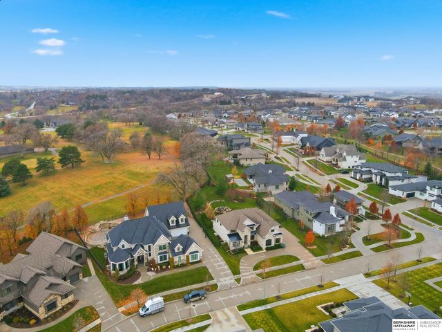 21815 Marinda Street, Elkhorn, NE 68022