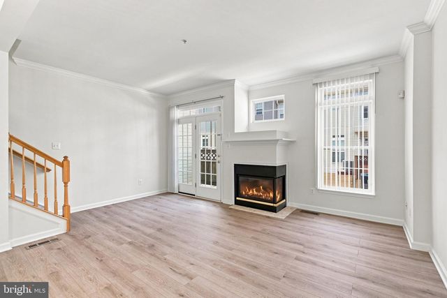 940 HARRISON CIR, Alexandria, VA 22304