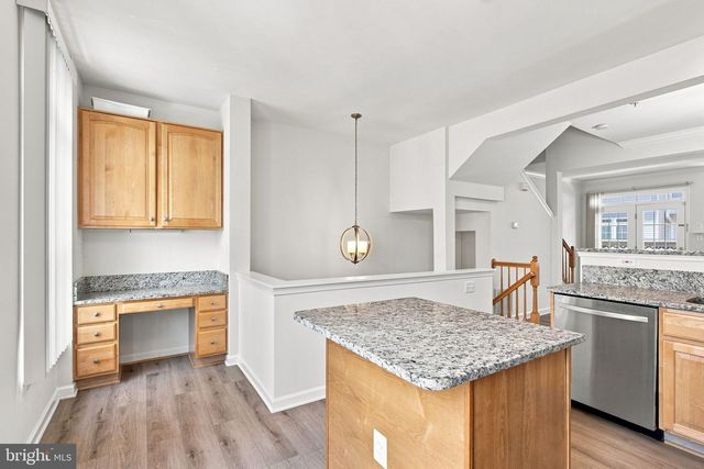 940 HARRISON CIR, Alexandria, VA 22304