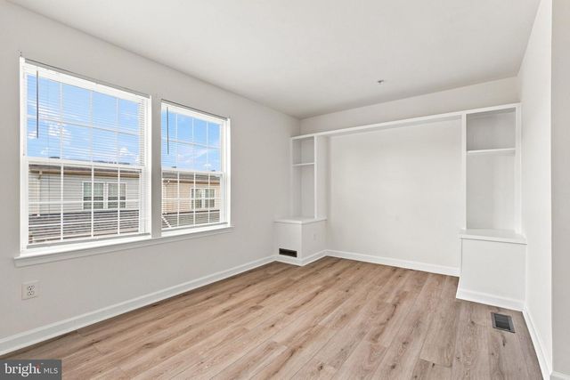940 HARRISON CIR, Alexandria, VA 22304
