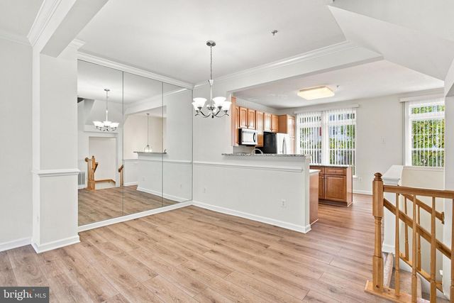 940 HARRISON CIR, Alexandria, VA 22304