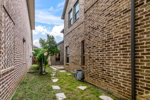 4003 Cinnabar Falls Way, Arlington, TX 76005