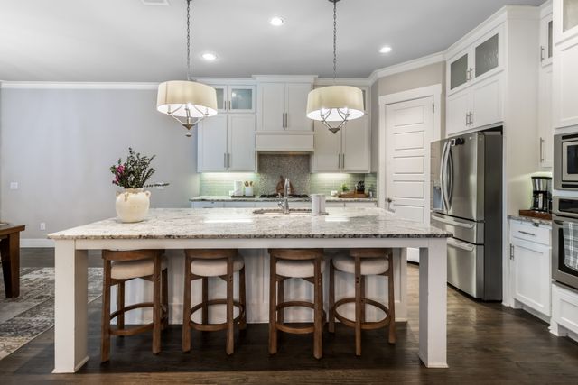 4003 Cinnabar Falls Way, Arlington, TX 76005