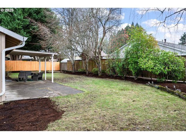 1916 Ne 13TH Ave, Hillsboro, OR 97124