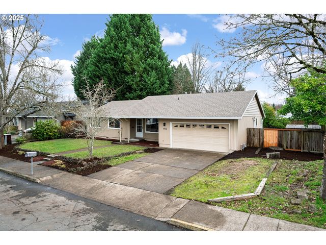 1916 Ne 13TH Ave, Hillsboro, OR 97124