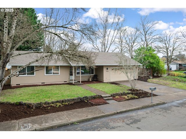 1916 Ne 13TH Ave, Hillsboro, OR 97124
