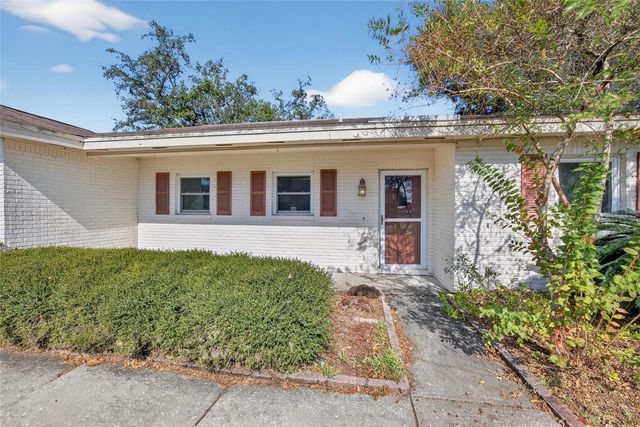 2112 SHERBROOK DRIVE, Valrico, FL 33594