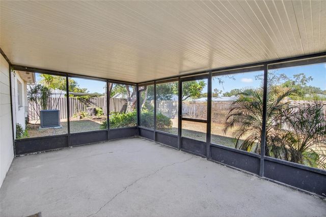 2112 SHERBROOK DRIVE, Valrico, FL 33594