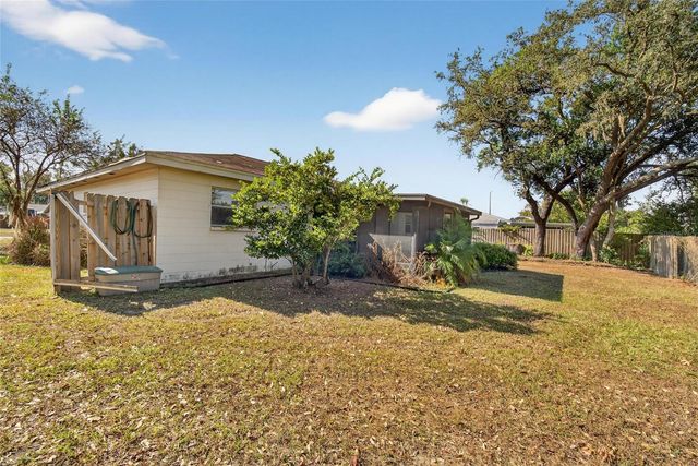 2112 SHERBROOK DRIVE, Valrico, FL 33594