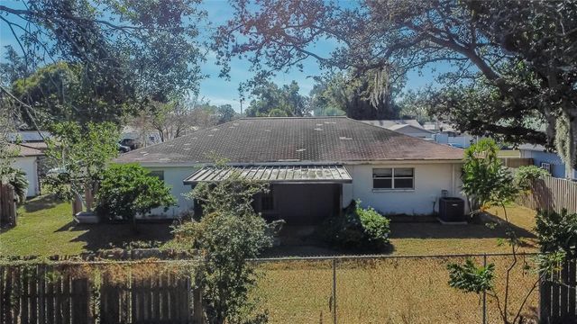 2112 SHERBROOK DRIVE, Valrico, FL 33594